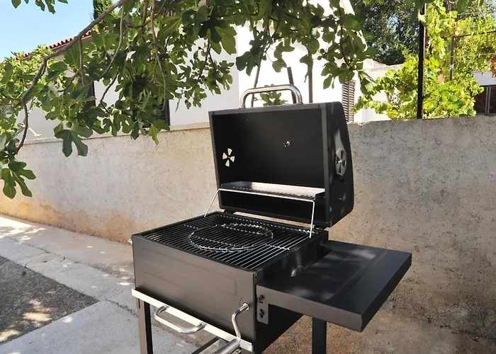 With Parking Space Seline, Paklenica - 22077 Стариград-Пакленица