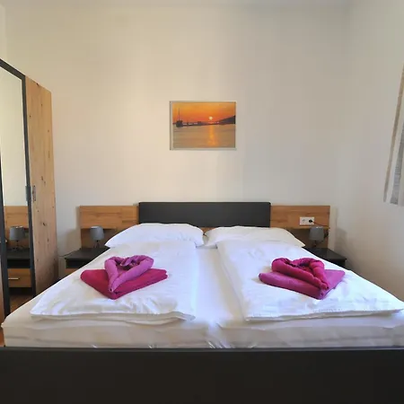 Apartment With Parking Space Seline, Paklenica - 22077 Starigrad Paklenica